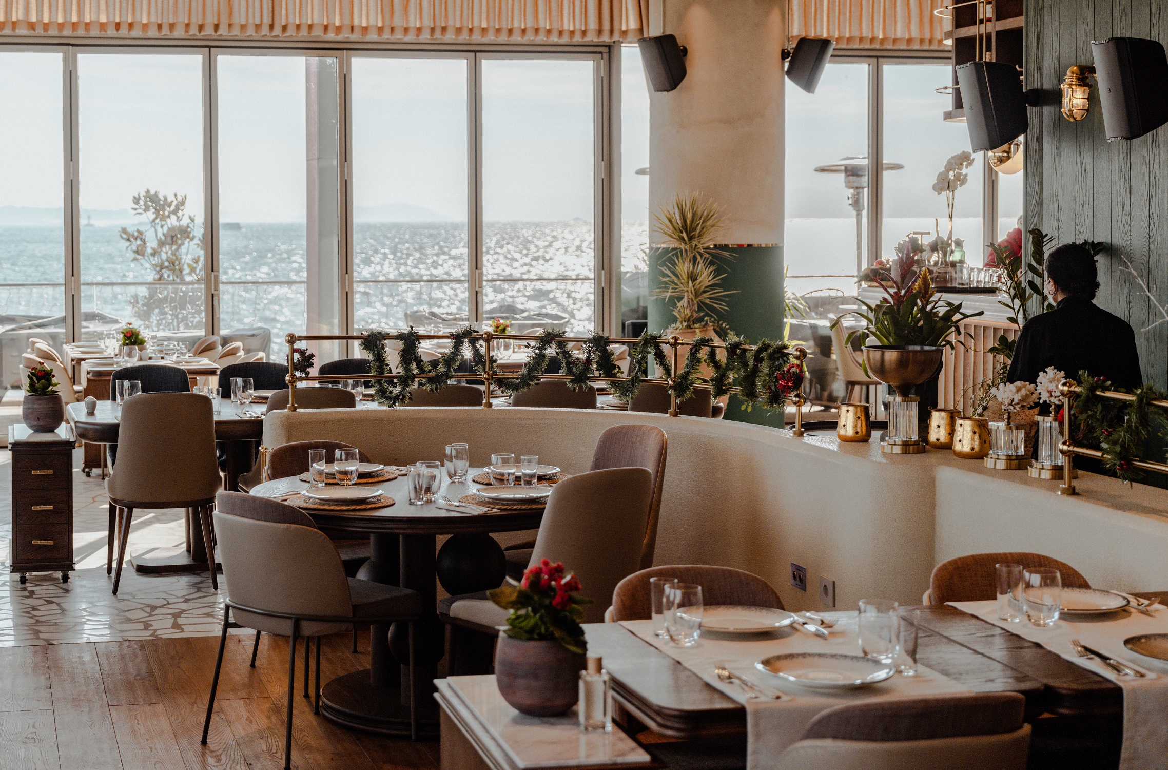 cruise_lets_eat_out_galataport_istanbul