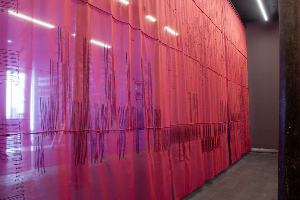 Tuğçe Diri: Underneath The Stones; Momnet And Archive