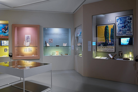 Hikaye İstanbul'da Geçiyor  Mehşer- Hikaye İstanbul'da Geçiyor 1