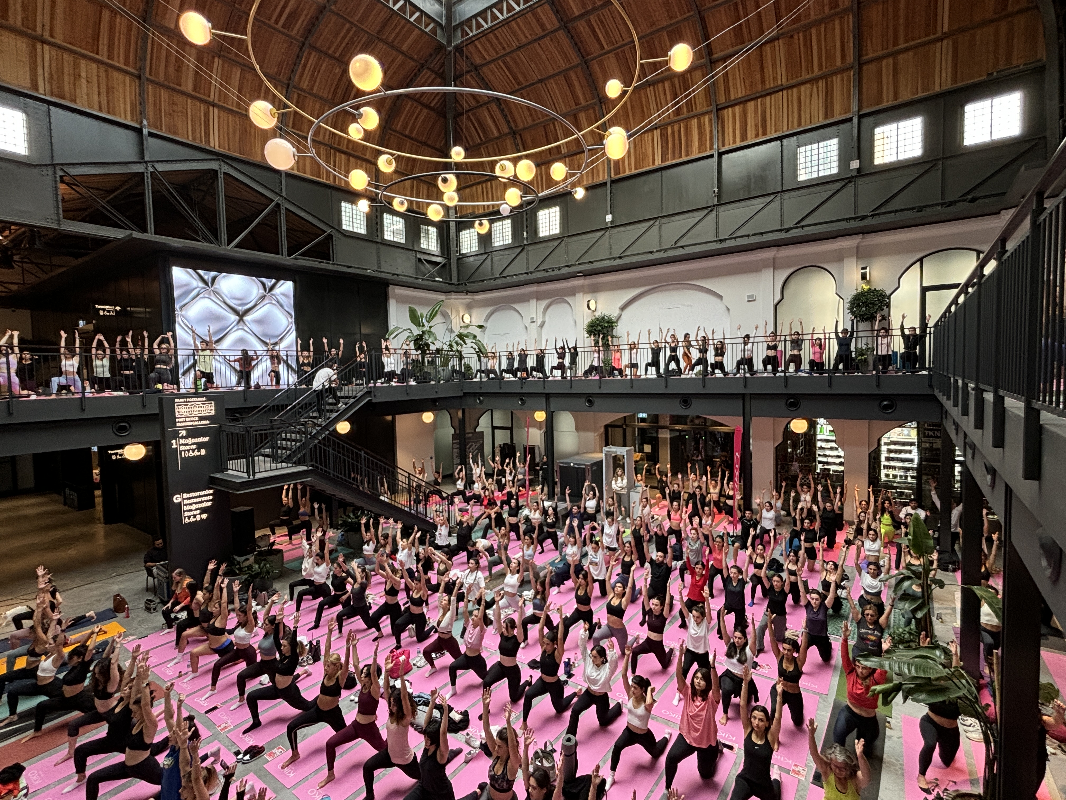Galataport_İstanbul_Rıhtımda_Yoga_Etkinligi